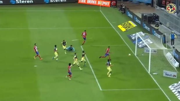 Pedro Aquino's last minute assist on his debut